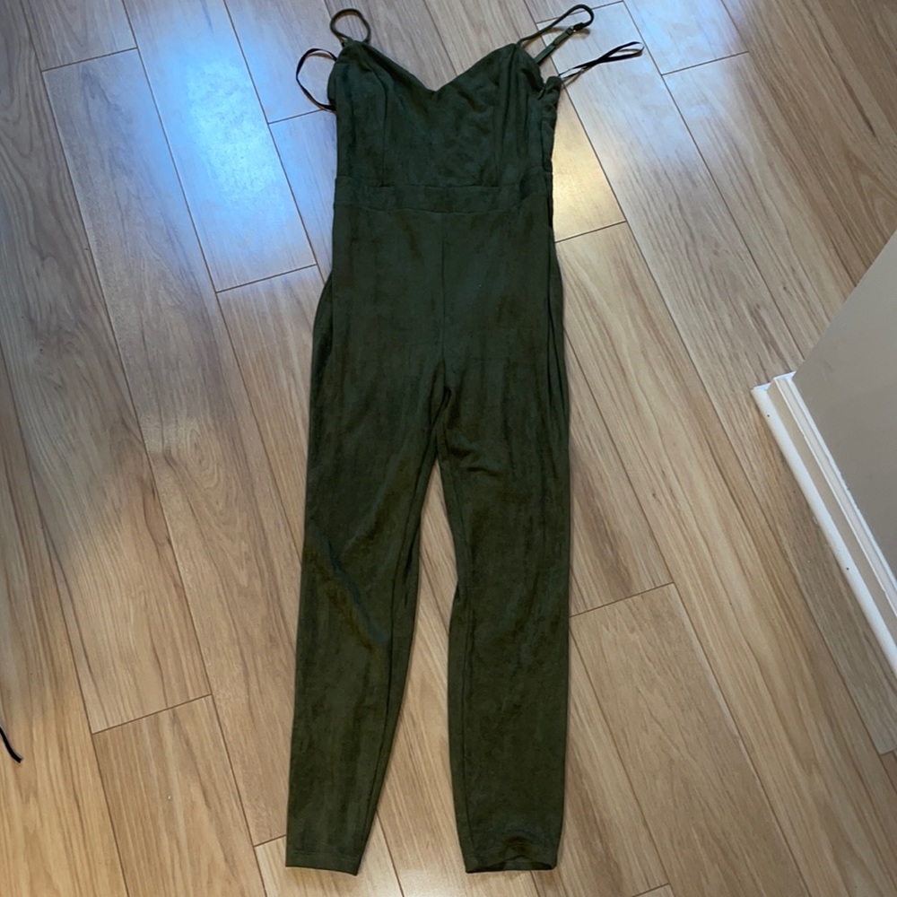 NWT Bebe Khaki Green Camryn Strap Jumpsuit E